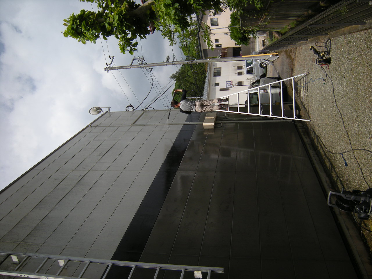 亀山市 高圧洗浄 外壁 高圧洗浄機 コンクリ レンガ ブロック 車庫 玄関 門柱